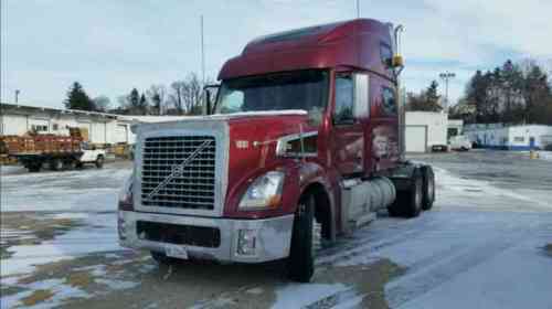 2006 VOLVO TRUCK  VT