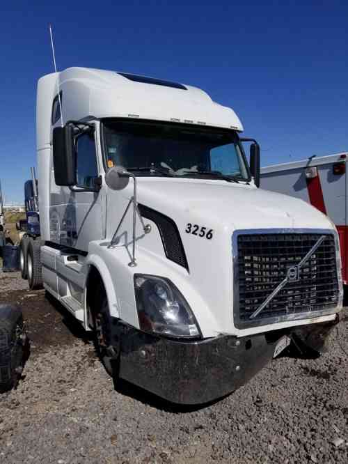 2009 VOLVO TRUCK  VNL